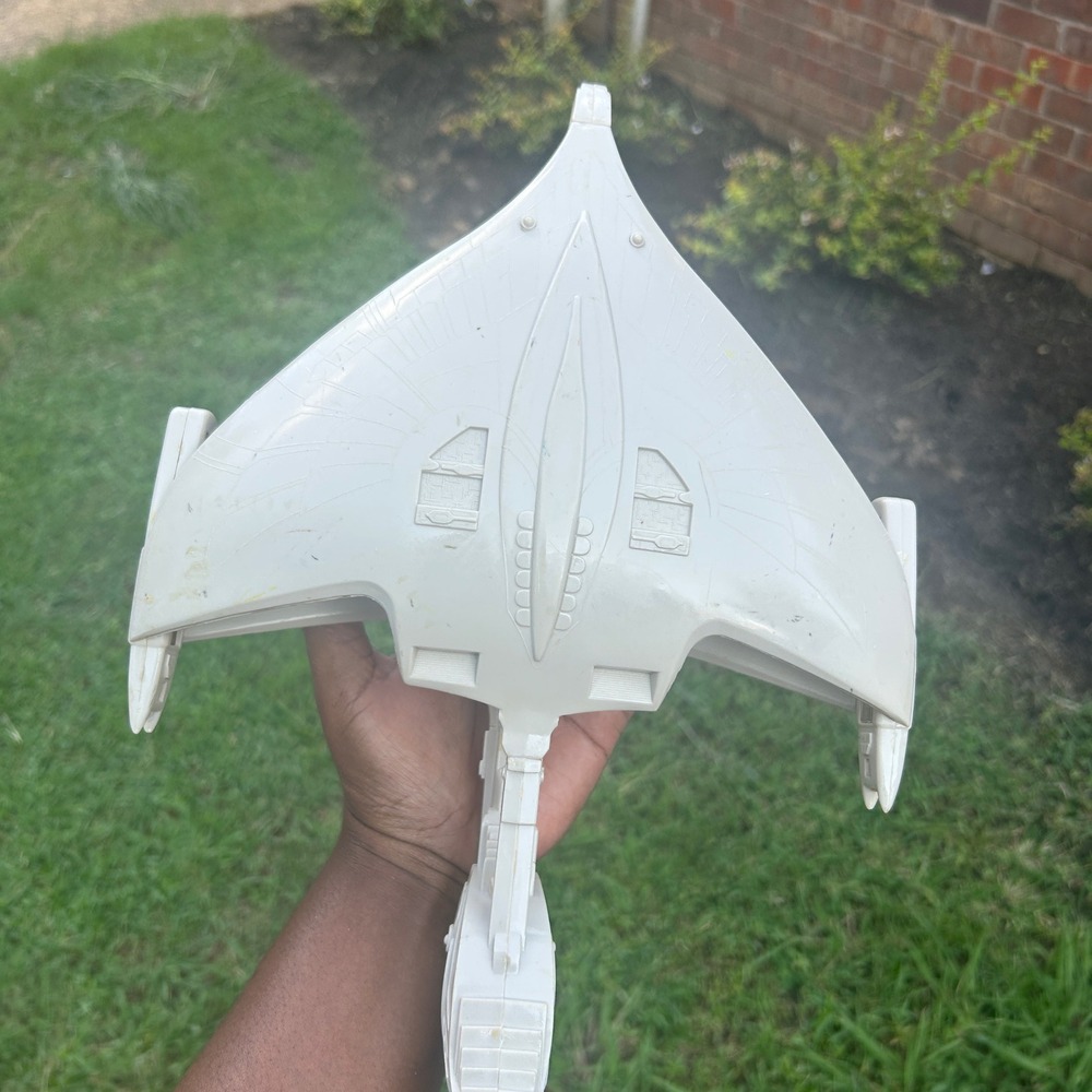 Playmates Star Trek Klingon Bird of Prey Ship Gray Plastic Vintage Good